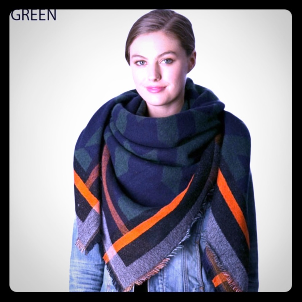 Square Blanket Scarf/Shawl NWT